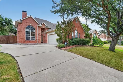 9803 Hickory Hollow Ln, Irving, TX 75063