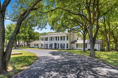 200 Legacy Downs Dr, Fort Worth, TX 76126