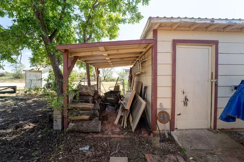 Exterior - 170 Rocky Point Rd, Abilene, TX 79601 photo 11 of 12
