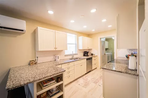 Kitchen - 170 Rocky Point Rd, Abilene, TX 79601 photo 2 of 2