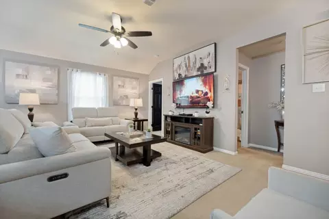 3031 Appaloosa Dr, Dallas, TX 75237