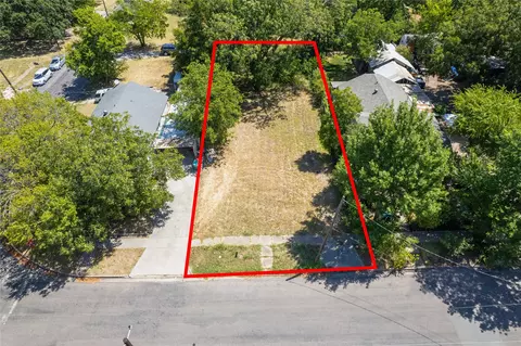 819 N Walnut St, Sherman, TX 75090