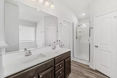 Bath - 11101 Beckon, Waco, TX 76708 photo 2 of 3