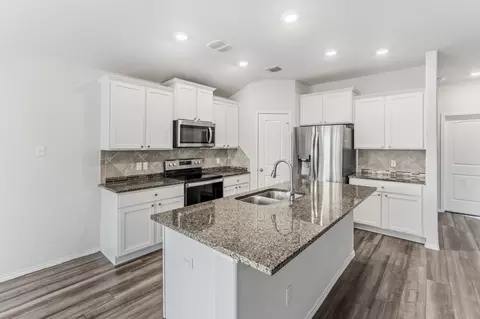 Kitchen - 11101 Beckon, Waco, TX 76708 photo 2 of 5