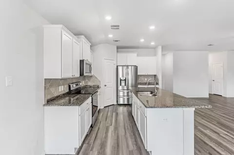 Kitchen - 11101 Beckon, Waco, TX 76708 photo 1 of 5