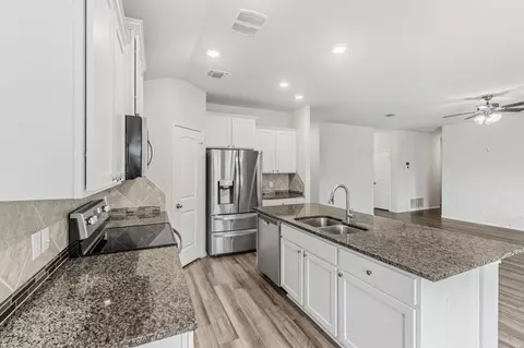 Kitchen - 11101 Beckon, Waco, TX 76708 photo 3 of 5