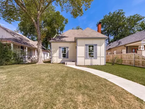917 W Sears St, Denison, TX 75020