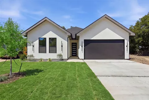 1327 E Waco Ave, Dallas, TX 75216