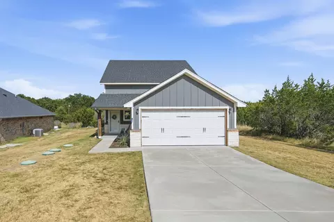 5101 Santa Fe St, Granbury, TX 76048