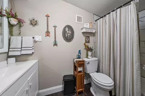 Bath - 4010 Windsor Ave, Waco, TX 76708 photo 1 of 2