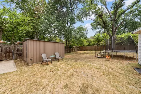 Exterior - 4010 Windsor Ave, Waco, TX 76708 photo 3 of 4