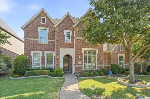 7124 Comal Dr, Irving, TX 75039