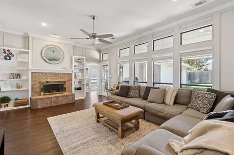 1224 Cloudy Sky Ln, Lewisville, TX 75067
