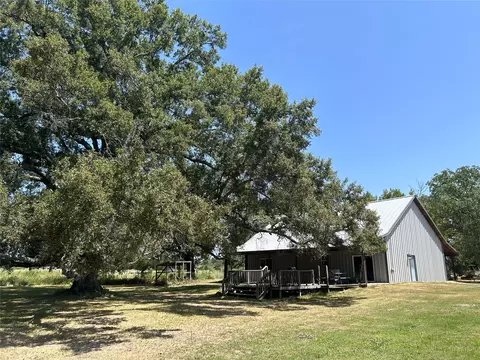 234 County Road 1102, Bogata, TX 75417