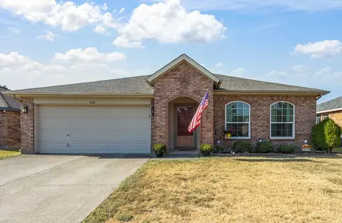 3446 Charing Cross Rd, Midlothian, TX 76065