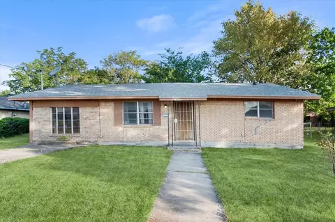 1204 E 13th Ave, Corsicana, TX 75110