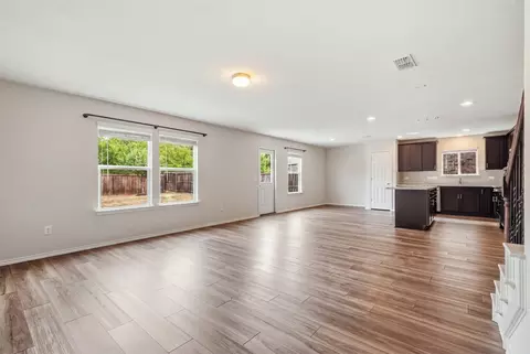 1137 Trace Dr, Aubrey, TX 76227