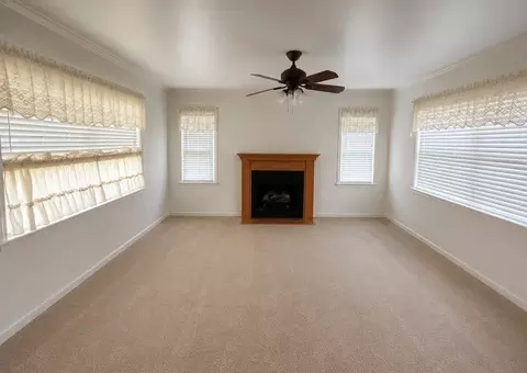 803 Spring St, Springhill, LA 71075 photo 3