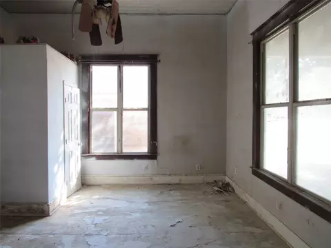 Bedroom - 907 E Texas Ave, Mart, TX 76664 photo 1 of 3