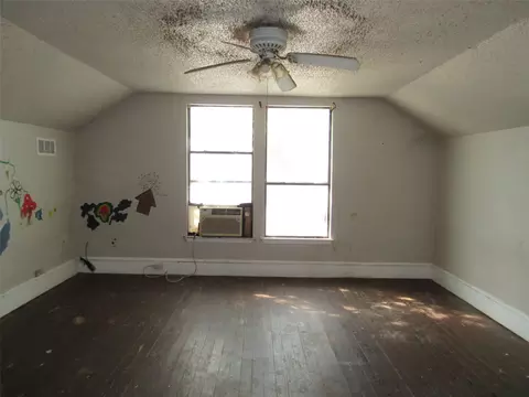 Bedroom - 907 E Texas Ave, Mart, TX 76664 photo 3 of 3