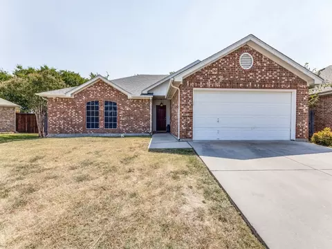 420 Marsha St, Saginaw, TX 76179
