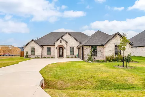 2172 Middlewood Cir, Granbury, TX 76049