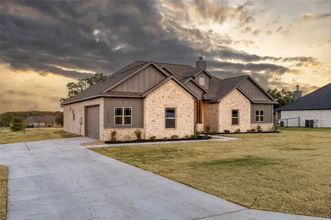 Exterior - 7004 Ranch View Pl, Springtown, TX 76082 photo 2 of 4