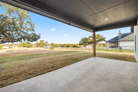 Exterior - 7004 Ranch View Pl, Springtown, TX 76082 photo 3 of 4