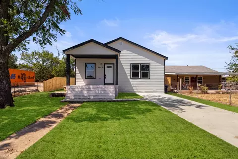 5044 Townsend Dr, Fort Worth, TX 76115