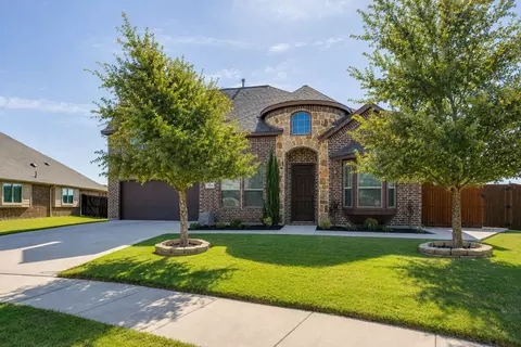 Exterior - 4604 Brookside Dr, Argyle, TX 76226 photo 2 of 7