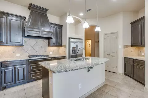 Kitchen - 4604 Brookside Dr, Argyle, TX 76226 photo 3 of 3