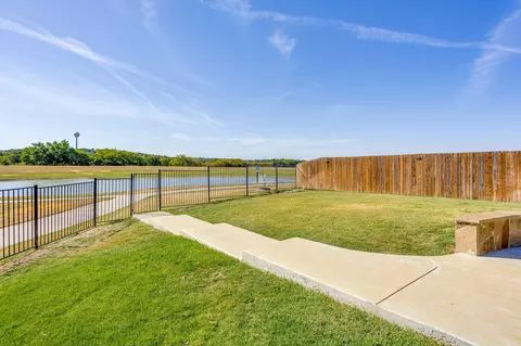 Exterior - 4604 Brookside Dr, Argyle, TX 76226 photo 7 of 7