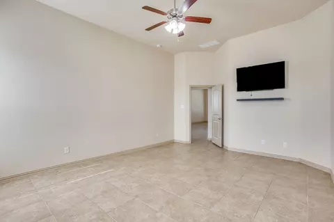 Living - 4604 Brookside Dr, Argyle, TX 76226 photo 6 of 6