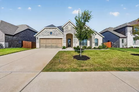 187 Honey Ln, Waxahachie, TX 75165