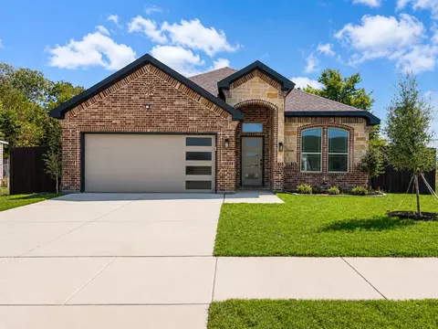 5408 David Strickland Rd, Fort Worth, TX 76119
