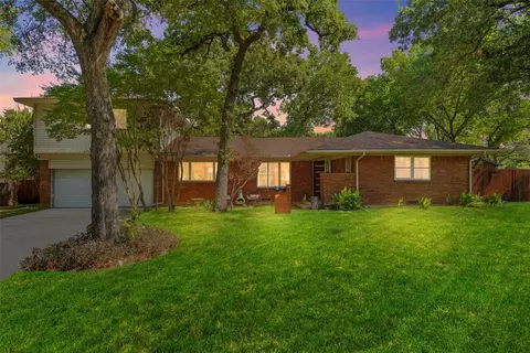 1417 Sylvan Dr, Arlington, TX 76012