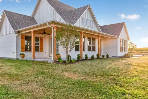 Exterior - 10828 Gregory Rd, Sanger, TX 76266 photo 4 of 13