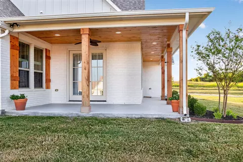 Exterior - 10828 Gregory Rd, Sanger, TX 76266 photo 3 of 13