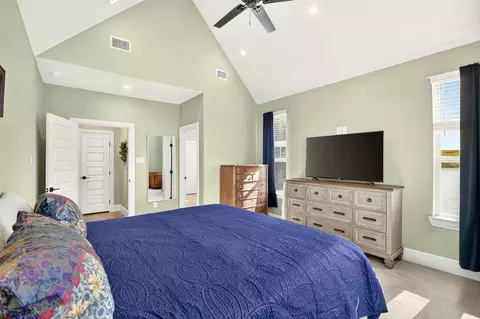 Bedroom - 10828 Gregory Rd, Sanger, TX 76266 photo 2 of 4
