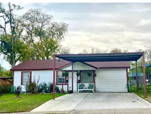 1328 E Jessamine St, Fort Worth, TX 76104
