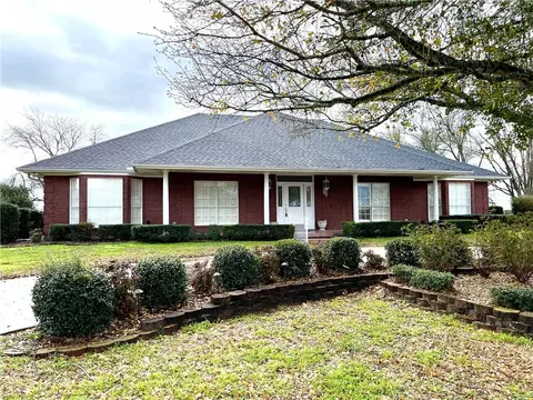 804 Mesquite Ln, Mexia, TX 76667