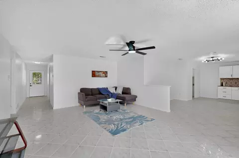 5451 Lubbock Ave, Fort Worth, TX 76133