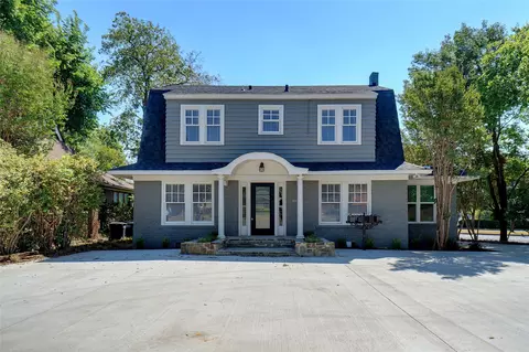 1511 Clover Ln, Fort Worth, TX 76107