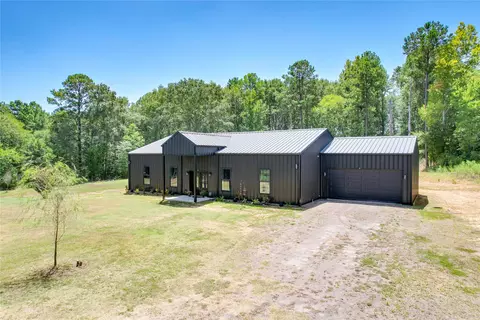 1373 County Road 166 W, Overton, TX 75684