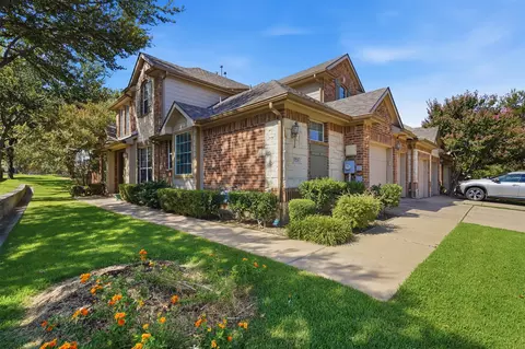 1724 Brookview Dr, Carrollton, TX 75007