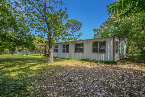 Exterior - 5749 S Rock Creek Loop, Waco, TX 76708 photo 6 of 8