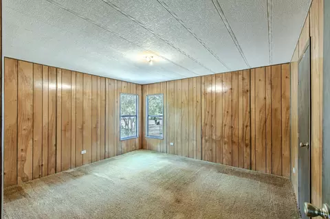 Bedroom - 5749 S Rock Creek Loop, Waco, TX 76708 photo 3 of 6