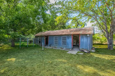 Exterior - 5749 S Rock Creek Loop, Waco, TX 76708 photo 4 of 8