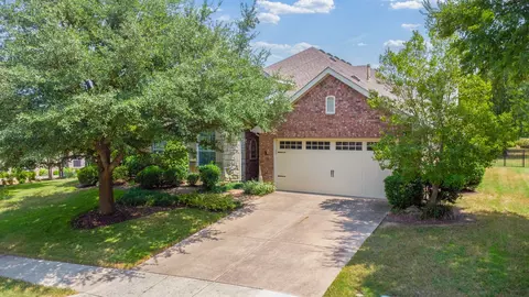 919 Quarry Oaks Dr, Fairview, TX 75069