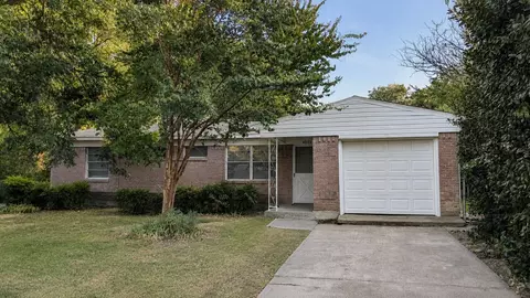 4805 Mistletoe Way, Mesquite, TX 75150